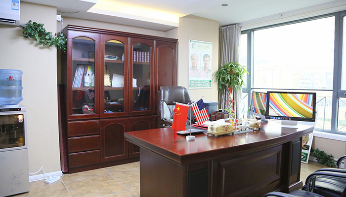 南京哪里有仿真假發(fā)嗎？針對(duì)禿頭的那種