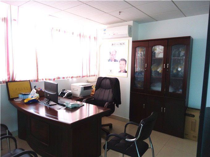 白發(fā)脫發(fā)怎么辦？貴陽(yáng)補(bǔ)發(fā)機(jī)構(gòu)誰(shuí)家強(qiáng)？