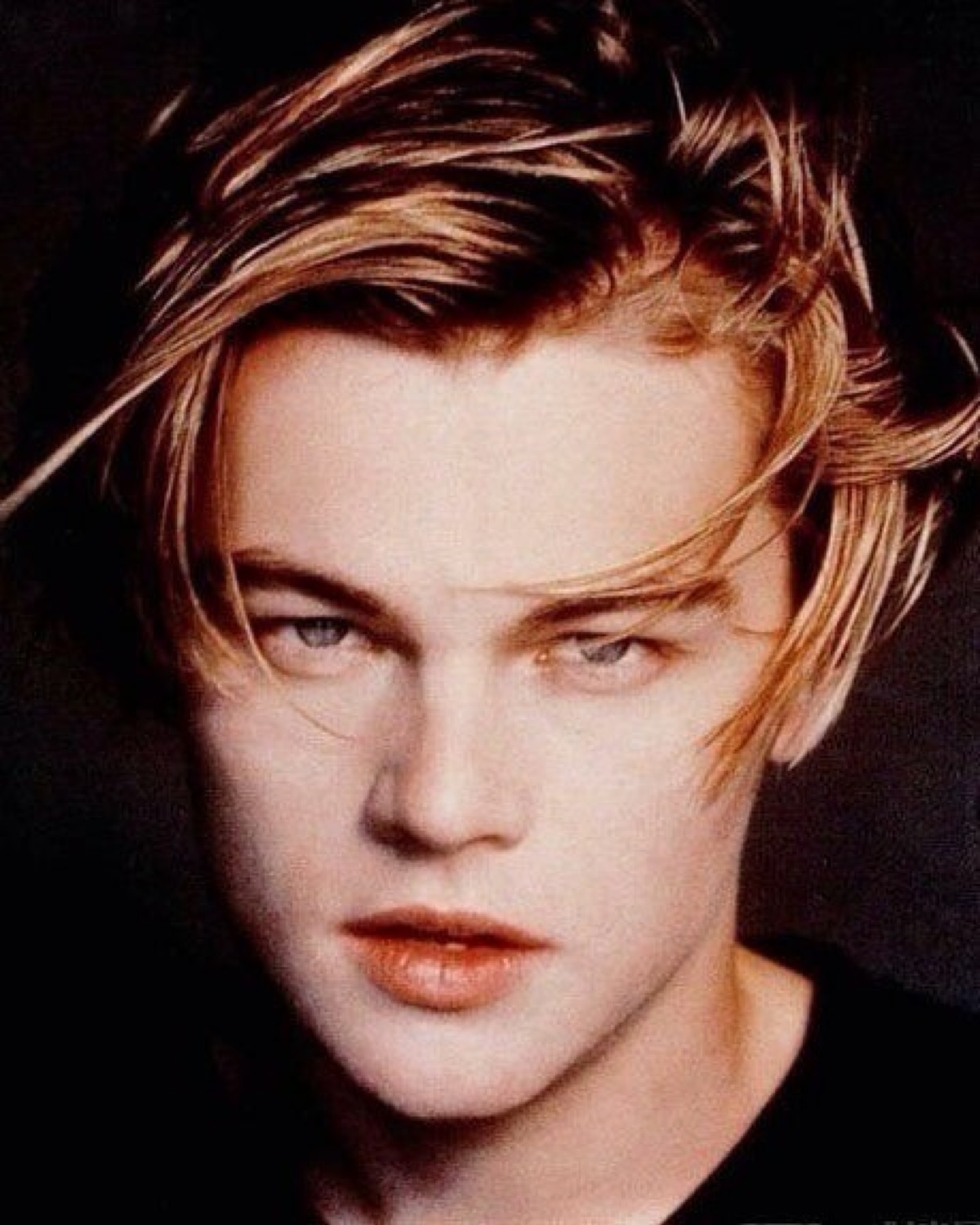 眾望所歸！萊昂納多終獲影帝，小李子黑發(fā)熬成白發(fā)之路！