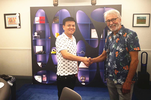 71歲鄭少秋不老男神帥了一輩子！唐風(fēng)采我們這里也有一位！