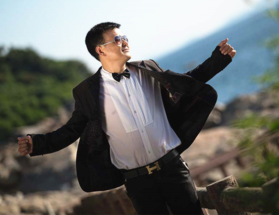 71歲鄭少秋不老男神帥了一輩子！唐風(fēng)采我們這里也有一位！