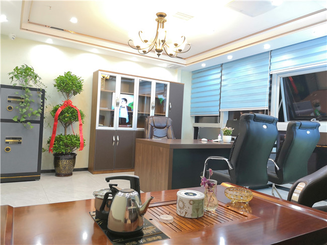 唐風(fēng)采烏魯木齊店豪裝升級(jí) 唐風(fēng)采烏魯木齊店辦公室