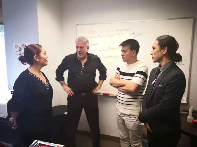 閱發(fā)無數(shù) \