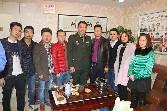 丁海峰新劇《無(wú)效申請(qǐng)》與唐風(fēng)采假發(fā)結(jié)不解之緣