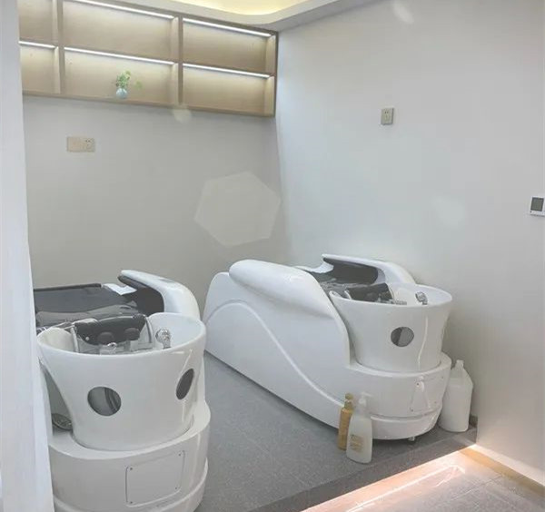 唐風(fēng)采云尚國際時(shí)尚中心店 \