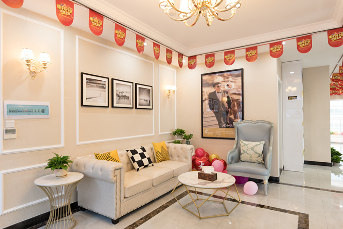 火爆全網(wǎng)的假發(fā) \