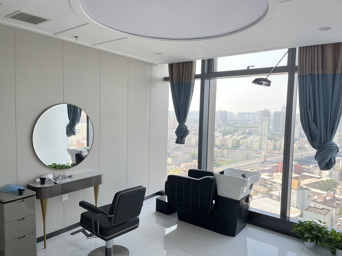 鄭州萬象城假發(fā)店 \