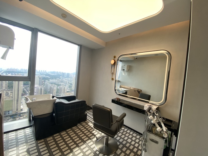 朝陽男士假發(fā)店 \